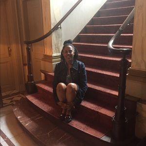 Meet your Posher, Amelia